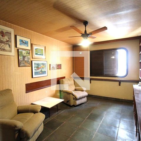 Apartamento para alugar com 210m², 3 quartos e 4 vagasSala de TV