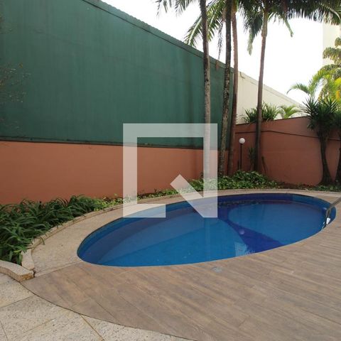 Apartamento para alugar com 210m², 3 quartos e 4 vagasÁrea Comum - Piscina