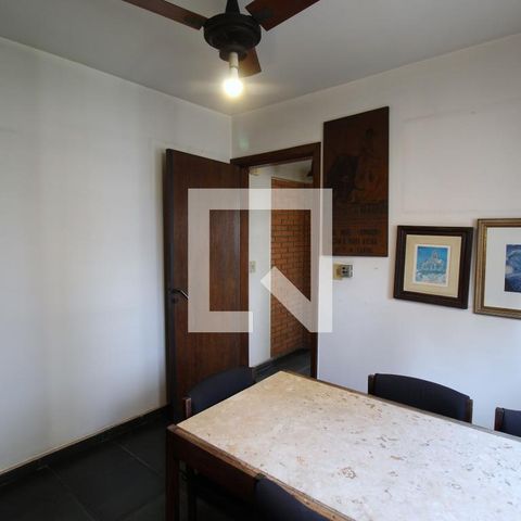 Apartamento para alugar com 210m², 3 quartos e 4 vagasCopa