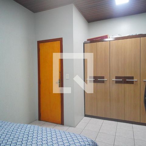 Casa à venda com 630m², 3 quartos e 2 vagas Casa à venda com 630m², 3 quartos e 2 vagasQuarto 2