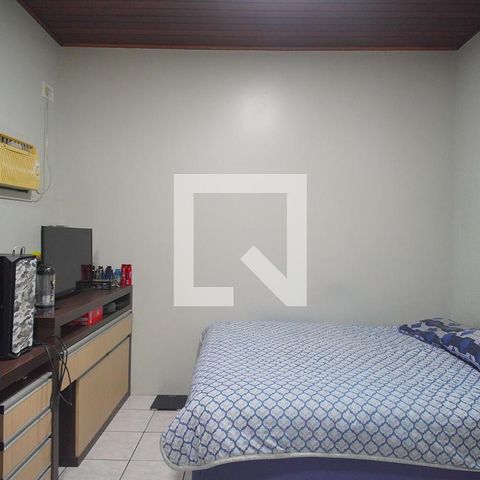 Casa à venda com 630m², 3 quartos e 2 vagas Casa à venda com 630m², 3 quartos e 2 vagasQuarto 2