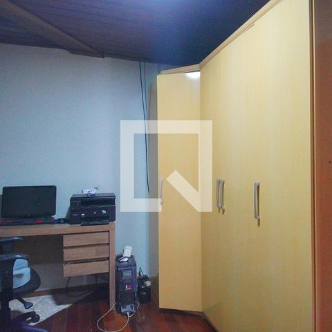 Casa à venda com 630m², 3 quartos e 2 vagas Casa à venda com 630m², 3 quartos e 2 vagasQuarto 1