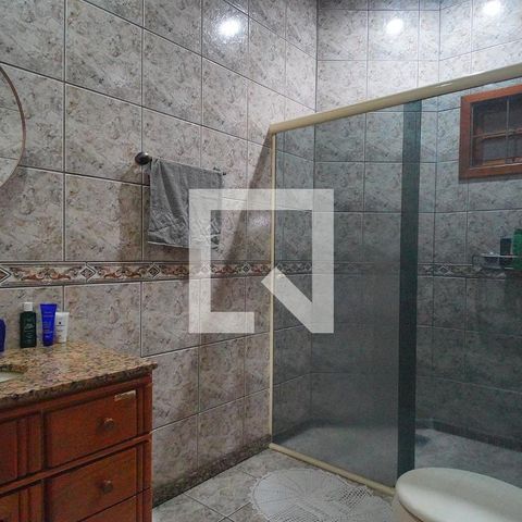 Casa à venda com 630m², 3 quartos e 2 vagas Casa à venda com 630m², 3 quartos e 2 vagasBanheiro