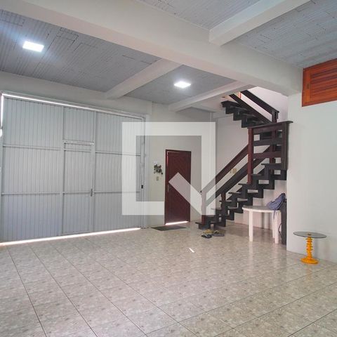 Casa à venda com 630m², 3 quartos e 2 vagas Casa à venda com 630m², 3 quartos e 2 vagasGaragem