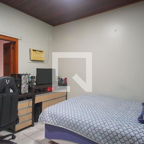 Casa à venda com 630m², 3 quartos e 2 vagas Casa à venda com 630m², 3 quartos e 2 vagasQuarto 2