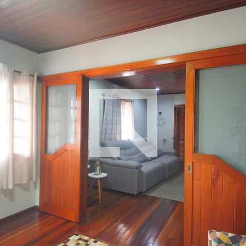 Casa à venda com 630m², 3 quartos e 2 vagas Casa à venda com 630m², 3 quartos e 2 vagasSala 2