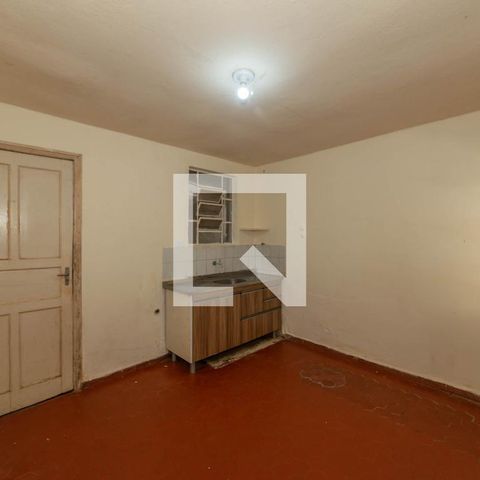 Casa à venda com 70m², 2 quartos e sem vaga Casa à venda com 70m², 2 quartos e sem vagaCozinha