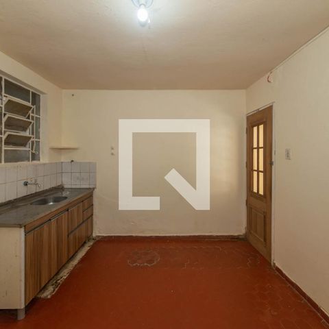 Casa à venda com 70m², 2 quartos e sem vaga Casa à venda com 70m², 2 quartos e sem vagaCozinha