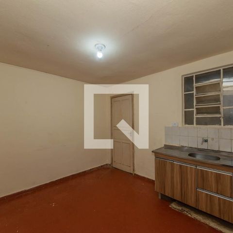 Casa à venda com 70m², 2 quartos e sem vaga Casa à venda com 70m², 2 quartos e sem vagaCozinha