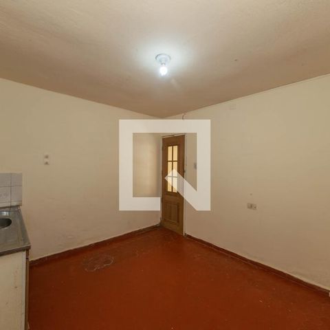 Casa à venda com 70m², 2 quartos e sem vaga Casa à venda com 70m², 2 quartos e sem vagaCozinha