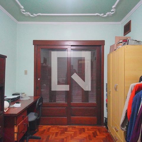 Casa à venda com 450m², 4 quartos e 3 vagas Casa à venda com 450m², 4 quartos e 3 vagasSuíte 1