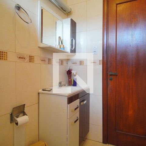 Casa à venda com 450m², 4 quartos e 3 vagas Casa à venda com 450m², 4 quartos e 3 vagasBanheiro Social