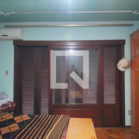 Casa à venda com 450m², 4 quartos e 3 vagas Casa à venda com 450m², 4 quartos e 3 vagasSuíte 2