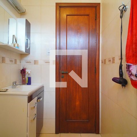 Casa à venda com 450m², 4 quartos e 3 vagas Casa à venda com 450m², 4 quartos e 3 vagasBanheiro Social