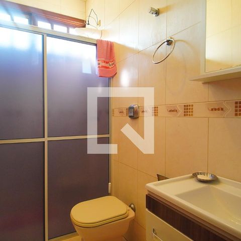 Casa à venda com 450m², 4 quartos e 3 vagas Casa à venda com 450m², 4 quartos e 3 vagasBanheiro Social
