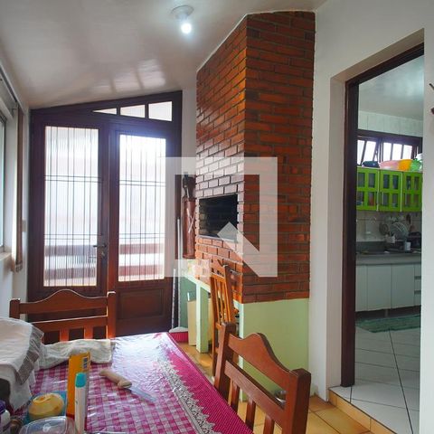 Casa à venda com 450m², 4 quartos e 3 vagas Casa à venda com 450m², 4 quartos e 3 vagasÁrea gourmet