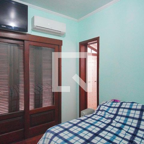 Casa à venda com 450m², 4 quartos e 3 vagas Casa à venda com 450m², 4 quartos e 3 vagasSuíte 3