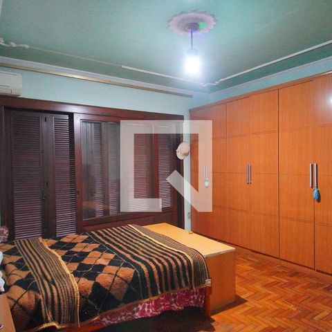 Casa à venda com 450m², 4 quartos e 3 vagas Casa à venda com 450m², 4 quartos e 3 vagasSuíte 2