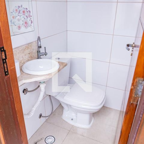Casa à venda com 180m², 3 quartos e 5 vagas Casa à venda com 180m², 3 quartos e 5 vagaslavabo da Área de Serviço
