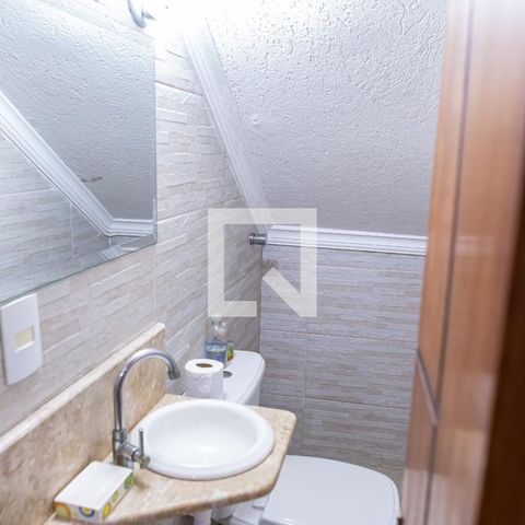 Casa à venda com 180m², 3 quartos e 5 vagas Casa à venda com 180m², 3 quartos e 5 vagasLavabo da garagem