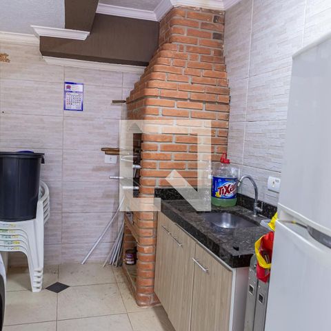 Casa à venda com 180m², 3 quartos e 5 vagas Casa à venda com 180m², 3 quartos e 5 vagaschurrasqueira da Garagem