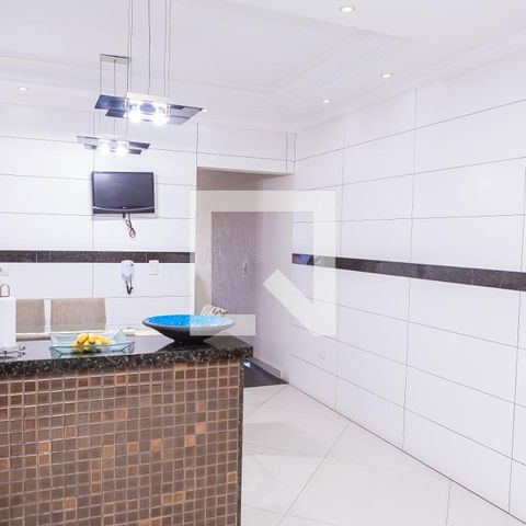 Casa à venda com 180m², 3 quartos e 5 vagas Casa à venda com 180m², 3 quartos e 5 vagasCozinha
