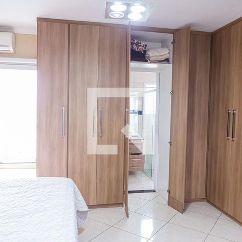 Casa à venda com 180m², 3 quartos e 5 vagas Casa à venda com 180m², 3 quartos e 5 vagasQuarto 3