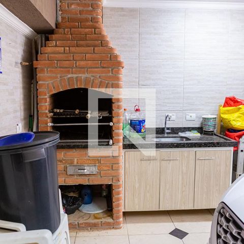 Casa à venda com 180m², 3 quartos e 5 vagas Casa à venda com 180m², 3 quartos e 5 vagaschurrasqueira da Garagem