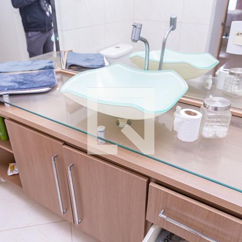 Casa à venda com 180m², 3 quartos e 5 vagas Casa à venda com 180m², 3 quartos e 5 vagasBanheiro do Quarto 3