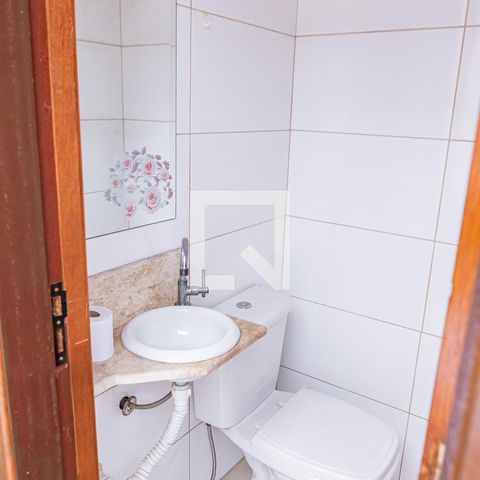 Casa à venda com 180m², 3 quartos e 5 vagas Casa à venda com 180m², 3 quartos e 5 vagaslavabo da Área de Serviço