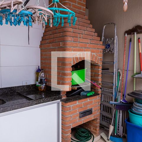 Casa à venda com 180m², 3 quartos e 5 vagas Casa à venda com 180m², 3 quartos e 5 vagasChurrasqueira