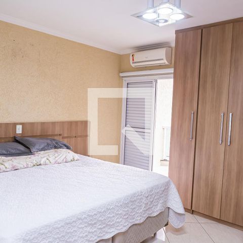 Casa à venda com 180m², 3 quartos e 5 vagas Casa à venda com 180m², 3 quartos e 5 vagasQuarto 3