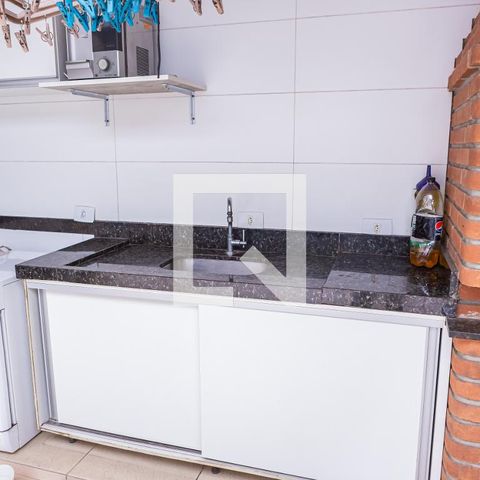 Casa à venda com 180m², 3 quartos e 5 vagas Casa à venda com 180m², 3 quartos e 5 vagasChurrasqueira