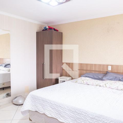 Casa à venda com 180m², 3 quartos e 5 vagas Casa à venda com 180m², 3 quartos e 5 vagasQuarto 3