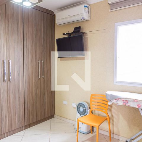 Casa à venda com 180m², 3 quartos e 5 vagas Casa à venda com 180m², 3 quartos e 5 vagasQuarto 2