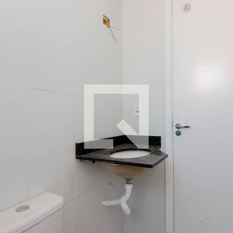 Apartamento à venda com 56m², 2 quartos e 1 vaga Apartamento à venda com 56m², 2 quartos e 1 vagaBanheiro Social