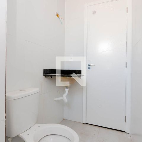 Apartamento à venda com 56m², 2 quartos e 1 vaga Apartamento à venda com 56m², 2 quartos e 1 vagaBanheiro Social