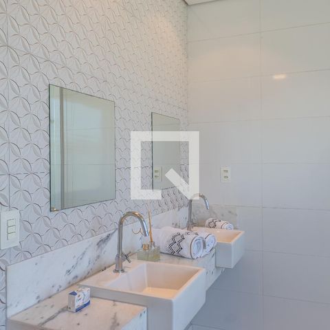 Casa à venda com 280m², 3 quartos e 4 vagasBanheiro da Suite