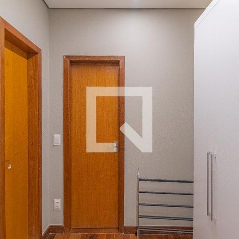 Casa à venda com 280m², 3 quartos e 4 vagasCloset da Suite