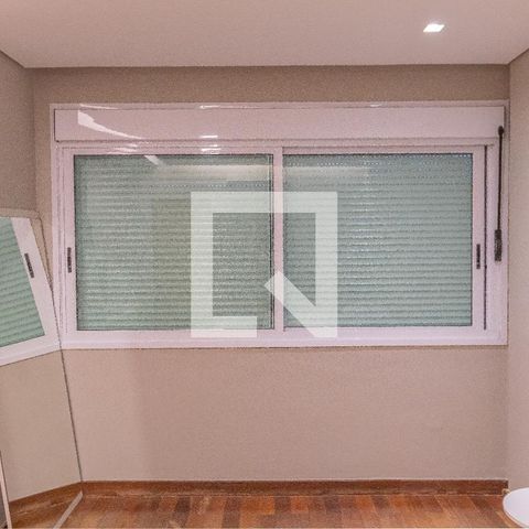 Casa à venda com 280m², 3 quartos e 4 vagasSuite