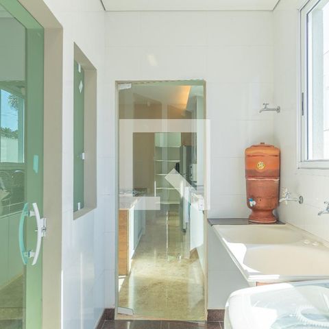 Casa à venda com 280m², 3 quartos e 4 vagasÁrea de Serviço
