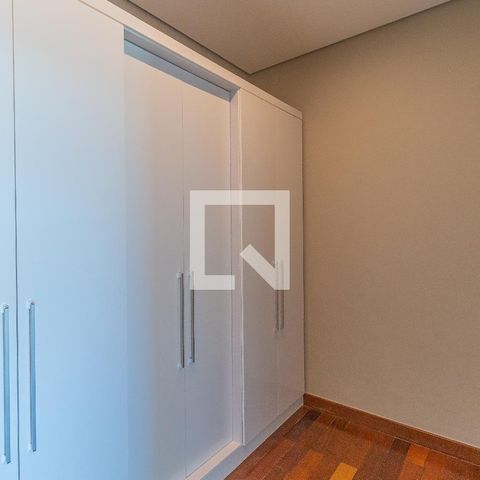 Casa à venda com 280m², 3 quartos e 4 vagasCloset da Suite