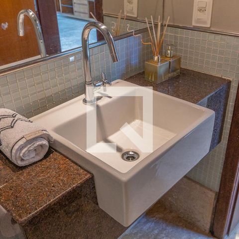 Casa à venda com 280m², 3 quartos e 4 vagasLavabo da Sala