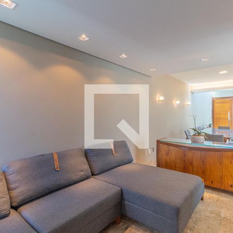 Casa à venda com 280m², 3 quartos e 4 vagasSala de TV