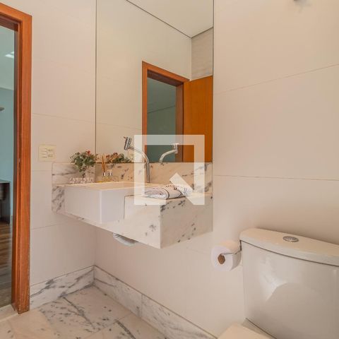 Casa à venda com 280m², 3 quartos e 4 vagasBanheiro Social