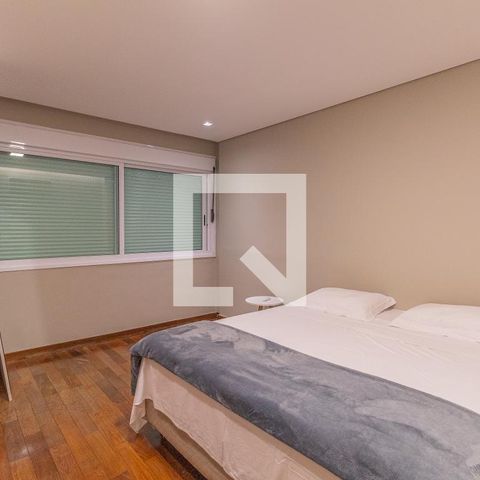 Casa à venda com 280m², 3 quartos e 4 vagasSuite
