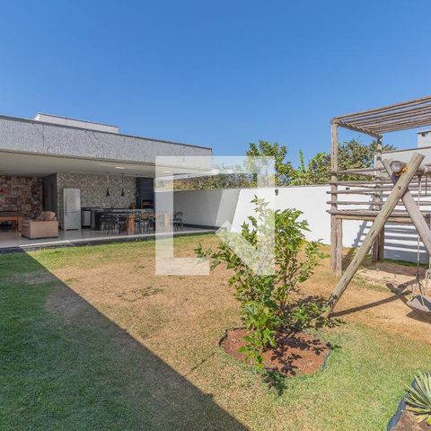 Casa à venda com 280m², 3 quartos e 4 vagasArea Externa