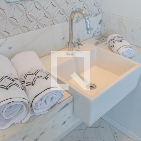 Casa à venda com 280m², 3 quartos e 4 vagasBanheiro da Suite