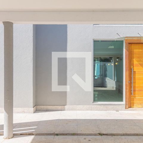 Casa à venda com 280m², 3 quartos e 4 vagasGaragem