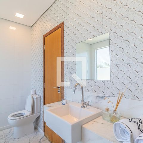 Casa à venda com 280m², 3 quartos e 4 vagasBanheiro da Suite